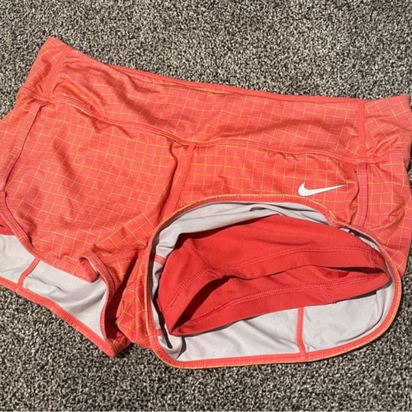 Nike Shorts - Picture 3 of 4